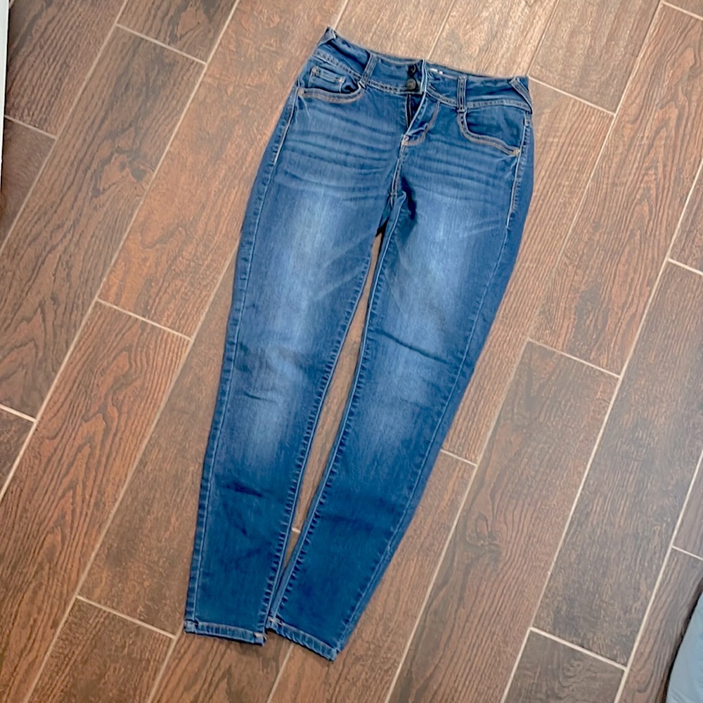 Wallflower Skinny Jeans